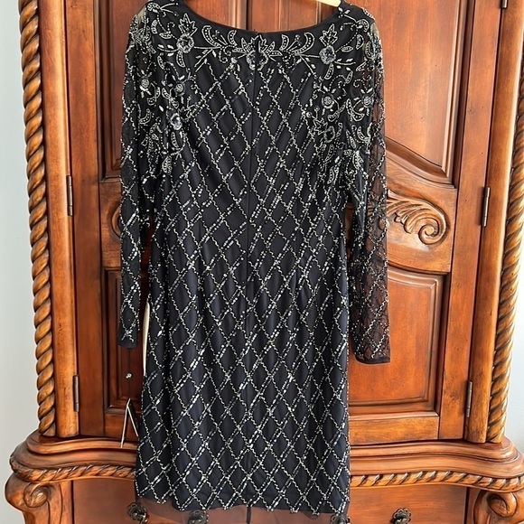Adrianna Papell beaded navy short dress - size 10 - Picture 8 of 13